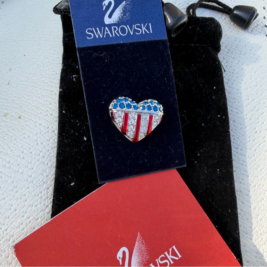 Swarovski Patriotic Americana Brave Heart Pin Silvertone Tribute To Heroes